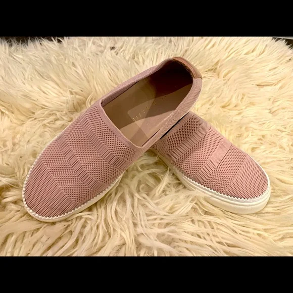 Kelly & Katie- Slip on pink shoes Size-7.5 - Picture 2 of 5